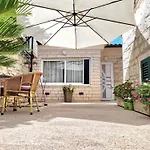 Apartment And Room Nona Stella